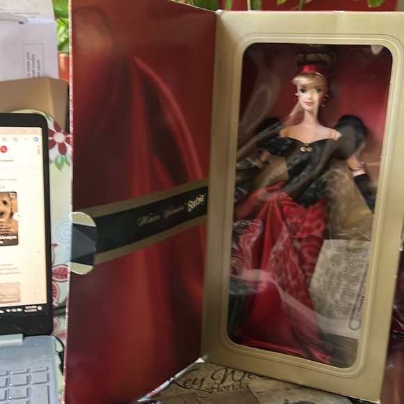 Winter Splendor Barbie - Never Removed from Box - Picture 1 of 13